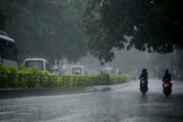 மீண்டும் தமிழகத்தை மிரட்டவரும் கனமழை- வானிலை ஆய்வு மையம் எச்சரிக்கை