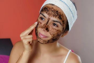 காபி தூளை வைத்து கூட முகத்தை அழகாக மாற்றலாம்! எப்படி தெரியுமா?