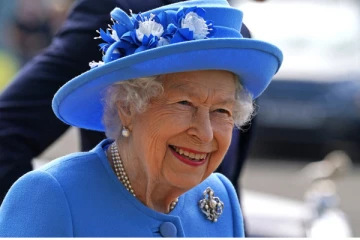 இங்கிலாந்து ராணியை கொல்ல விரும்பிய பயங்கரவாதி சுட்டுக்கொலை