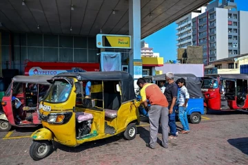 ප්‍රමුඛතාව මත මේ අයට පළමුව තෙල් දීමේ විශේෂ වැඩපිළිවෙළක් - වහාම ඔබේ තොරතුරු ලබා දෙන්න - රජයෙන් නිවේදනයක්