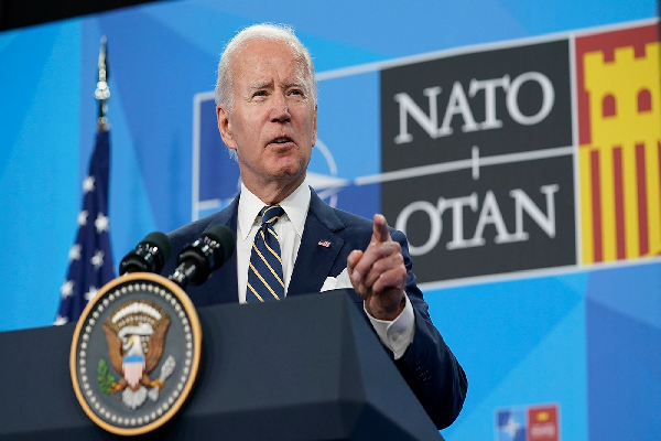 உக்ரைனுக்கு முட்டுக்கட்டையாக மாறிய அமெரிக்கா | Biden War Must End Before Ukraine Can Join Nato
