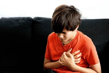 பள்ளி செல்லும் குழந்தைகளுக்கு மாரடைப்பு ஏன் வருகிறது தெரியுமா? பெற்றோர்களே கவனம்..