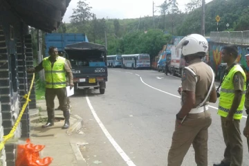 பேருந்து தரிப்பிடத்தில் அடையாளம் தெரியாத ஆண் சடலம் மீட்பு
