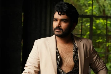 அடுத்த வீட்டு இளைஞன் போன்று அறிமுகமாகி அடுத்த லெவல் வளர்ச்சியைத் தொட்ட கிரண் அப்பாவரம்