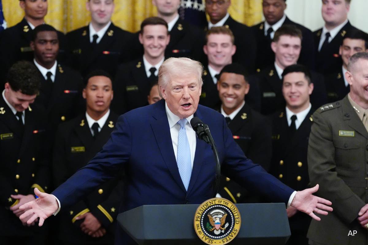 ஈரான் தொடர்பில் பிரித்தானியாவின் முடிவை மீண்டும் கடுமையாகச் சாடிய ட்ரம்ப் | Trump Slams Uk After Starmer Agrees