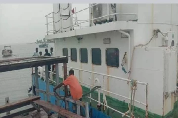 டக்ளஸின் உத்தரவு - உடனடியாக நகர்த்தப்பட்டது எழுதாரகை!