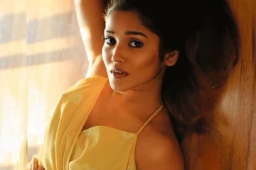 கியூட்டாக போஸ் கொடுத்து இளசுகளை கிறங்கடிக்கும் 18 வயது அனிகா!.. இதோ புகைப்படம்