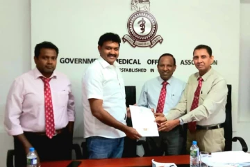 கிழக்கு ஆளுநருடன் கைகோர்த்த அரச வைத்திய அதிகாரிகள் சம்மேளனம்