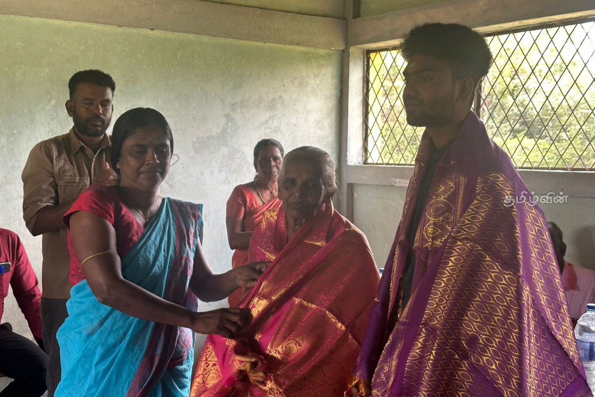 தாயை இழந்தும் விடாமுயற்சியால் உயர்ந்த மாணவனுக்கு கிடைத்த அங்கீகாரம் | Recognition For Student Losing Mother தாயை இழந்தும் விடாமுயற்சியால் உயர்ந்த மாணவனுக்கு கிடைத்த அங்கீகாரம் | Recognition For Student Losing Mother