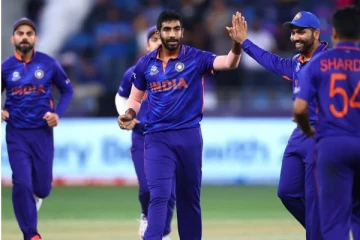 வெறித்தனமான பந்துவீச்சு! 85 ஓட்டங்களில் மடிந்த ஸ்காட்லாந்து., 7.1 ஓவரில் வெற்றி பெற வேண்டிய  கட்டாயத்தில் இந்தியா..