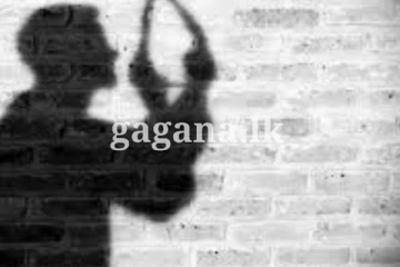 පොලීසියක දී පුද්ගලයෙක් ගෙල වැළලාගෙන මිය ගිහින්..