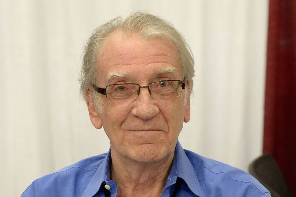 டைட்டானிக் நடிகர் திடீர் மரணம் - சோகத்தில் மூழ்கிய ரசிகர்கள் | Titanic Actor David Warner Dies