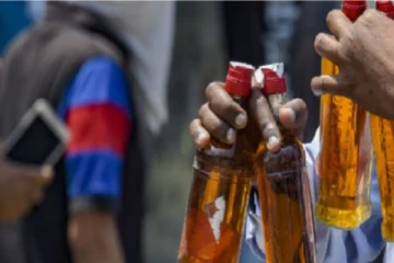 போதை ஏறி போச்சு   : தமிழகத்தில் நேற்று மட்டும்  இவ்வளவு கோடிக்கு மது விற்பனையா?  முதலிடத்தில் எந்த மாவட்டம் ?