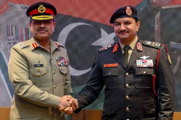 pakistan weapons deal sell to libya