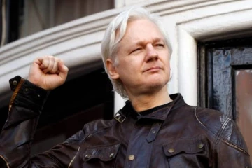 அமெரிக்காவிற்கு ஜூலியன் அசாஞ்சேவை நாடு கடத்த பிரித்தானிய உள்துறை ஒப்புதல்!