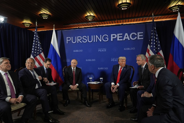 trump-putin-meeting-is-going-on-for-90-minutes, 90 நிமிடங்கள் தாண்டி செல்லும் பேச்சுவார்த்தை: வெற்றி பெறுமா டிரம்ப்-புடின் சந்திப்பு?