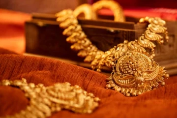 எகிறிய நிலையில் இரக்கம் காட்டிய தங்கம் விலை - எவ்வளவு தெரியுமா?