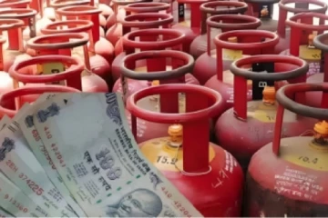 காலையே மக்களுக்கு ஹாப்பி நியூஸ் - மீண்டும் குறைக்கப்பட்ட சிலிண்டர் விலை!!