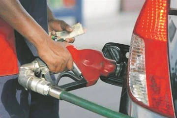 எரிபொருள் விலை குறையுமா? பஸில் வெளியிட்ட அறிவிப்பு