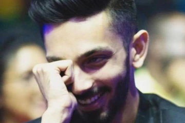 இரவு பார்ட்டியில் ஐக்கி பெர்ரியுடன் அனிரூத்! ஷாக் கொடுத்த புகைப்படம்