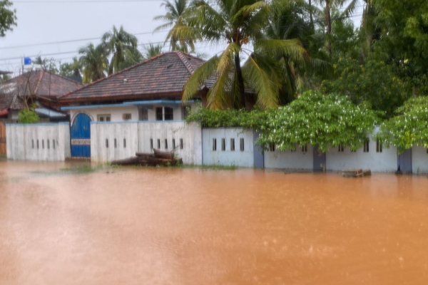 மட்டக்களப்பு மக்களுக்கு வெள்ள அபாய எச்சரிக்கை | Flood Warning Issued For Batticaloa மட்டக்களப்பு மக்களுக்கு வெள்ள அபாய எச்சரிக்கை | Flood Warning Issued For Batticaloa