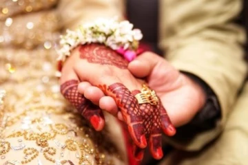 ரூபாய் நோட்டுகளை எண்ணத் தவறிய மணமகன்., திருமணத்தை நிறுத்திய மணப்பெண்!