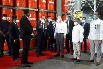 திருகோணமலை  எண்ணெய்தாங்கிகளை பார்வையிட்ட இந்திய முக்கியஸ்தர்!