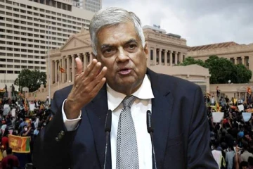 அரண்மனைக்குள் சதி செய்வதில் அர்த்தமில்லை: சாலைப் புரட்சியில் அரசியல் செய்ய வேண்டும்! முன்னாள் பிரதமர் தகவல்