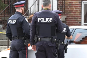 கனடாவில் வீட்டு குளியலறையில் நள்ளிரவில் குளித்து கொண்டிருந்த பெண்ணுக்கு நடந்த அதிர்ச்சி சம்பவம்