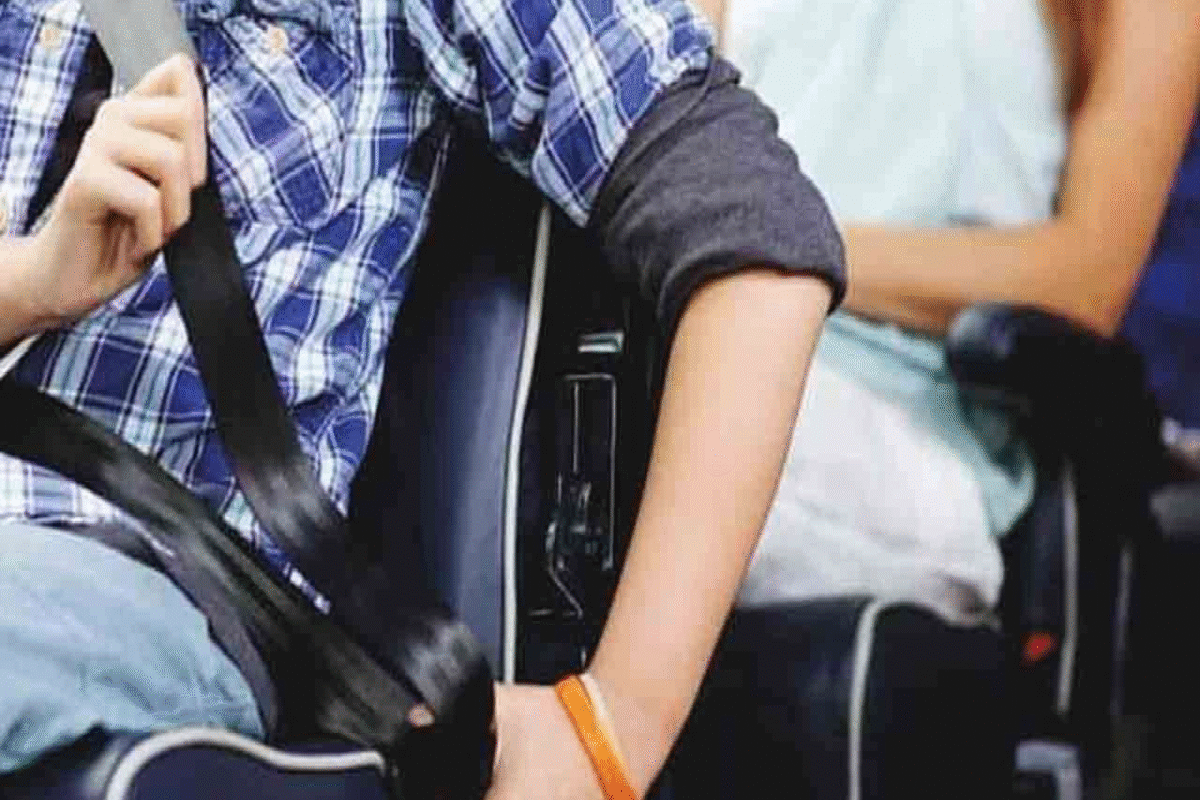ஆசனப்பட்டி தொடர்பான சட்ட அமுலாக்கம் ஒத்திவைக்கப்பட்டது | Enforcement Of The Seat Belt Law Has Postponed ஆசனப்பட்டி தொடர்பான சட்ட அமுலாக்கம் ஒத்திவைக்கப்பட்டது | Enforcement Of The Seat Belt Law Has Postponed