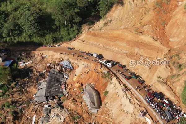 பல நிபந்தனைகளுடன் நாவலப்பிட்டி – கண்டி வீதி திறப்பு | Nawalapitiya Kandy Road Opens Several Conditions பல நிபந்தனைகளுடன் நாவலப்பிட்டி – கண்டி வீதி திறப்பு | Nawalapitiya Kandy Road Opens Several Conditions