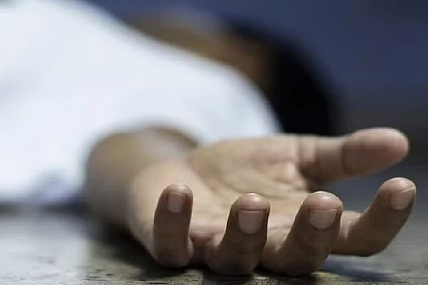 மின்னல் தாக்கி நபர் ஒருவர் உயிரிழப்பு | One Person Killed In Lightning Strike