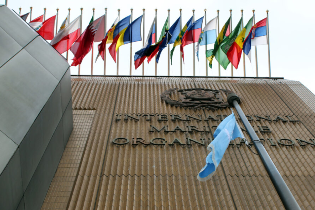 ஹோர்முஸ் நீரிணையை தடுக்க ட்ரம்பிற்கு உரிமை இல்லை.. கொந்தளிக்கும் சர்வதேச அரங்கம்! | Us Iran Port Blockade Oil Prices Hopes Dialogue ஹோர்முஸ் நீரிணையை தடுக்க ட்ரம்பிற்கு உரிமை இல்லை.. கொந்தளிக்கும் சர்வதேச அரங்கம்! | Us Iran Port Blockade Oil Prices Hopes Dialogue