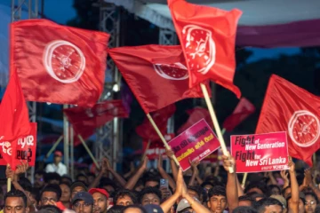 இருநூறு உள்ளூராட்சி மன்றங்களின் அதிகாரத்தைக் கைப்பற்றிய அரசாங்கம்