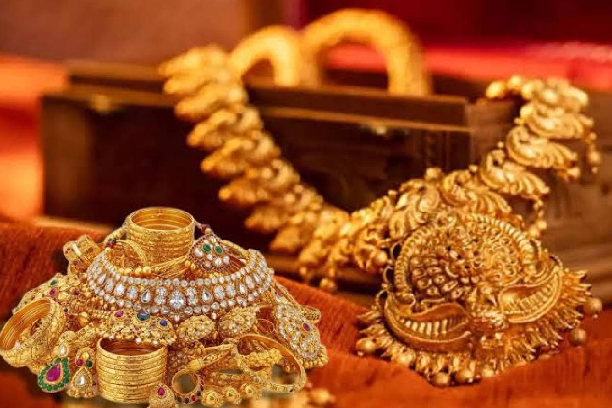 செப்டம்பர் முதல் நாளிலேயே உயர்ந்த தங்கம் விலை: இன்றைய விலை நிலவரம் இதோ! | Sept 1St 2026 Gold And Silver Price In Chennai செப்டம்பர் முதல் நாளிலேயே உயர்ந்த தங்கம் விலை: இன்றைய விலை நிலவரம் இதோ! | Sept 1St 2026 Gold And Silver Price In Chennai