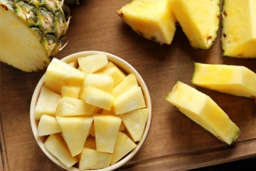 தினமும் ஒரு கப் அன்னாசி சாப்பிட்டாலே போதும்: உடலில் ஏகப்பட்ட அதிசயம் நிகழுமாம்