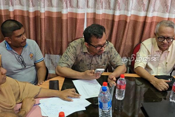 மூதூரில் அனர்த்த நிலைமை சீரமைப்பு - அமைச்சர் சுனில் ஹந்தும்நெத்தி வழங்கியுள்ள உறுதி | Disaster Recovery Muthur Handum Nethi Confirmed மூதூரில் அனர்த்த நிலைமை சீரமைப்பு - அமைச்சர் சுனில் ஹந்தும்நெத்தி வழங்கியுள்ள உறுதி | Disaster Recovery Muthur Handum Nethi Confirmed