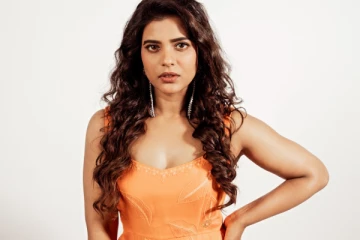 நடிகை ஐஸ்வர்யா ராஜேஷ் ட்ரெண்டி கிளாமர் போட்டோஷூட்