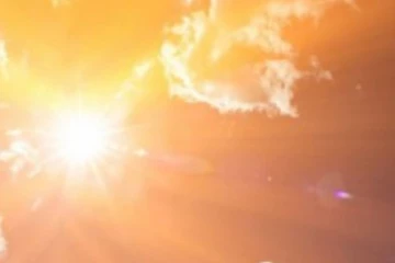 தமிழகத்தில் 9 இடங்களில் சதம் விளாசியது சுட்டெரிக்கும் வெயில்