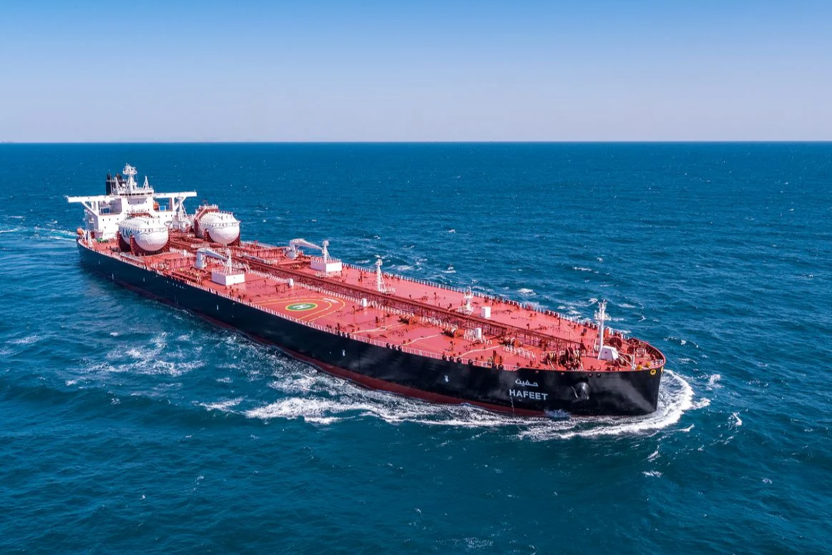 இலங்கைக்கு வந்த எரிபொருள் கப்பல்! | Fuel Ship Arrives In Sri Lanka