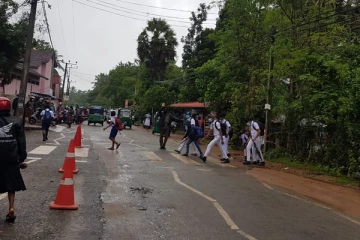 வவுனியா மாவட்டத்தில் சுகாதார நடைமுறைகளுடன் மூன்றாம் கட்டமாக பாடசாலைகள் ஆரம்பம்