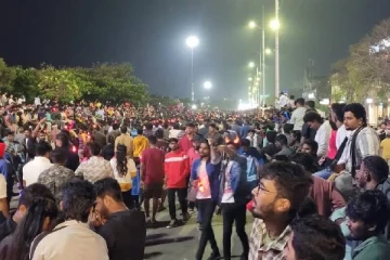 புத்தாண்டு; இதையெல்லாம் செய்து வாழ்க்கை போயிராம.. கமிஷனர் எச்சரிக்கை!