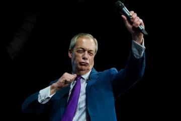 யாருக்கு வாக்கு? கருத்துக்கணிப்பில் பிரித்தானிய பிரதமரின் கட்சியை முந்திய கட்சி