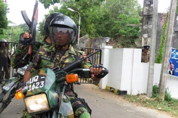 யாழில் புலனாய்வு பிரிவினாரால் பெண் ஒருவர் அதிரடியாக கைது