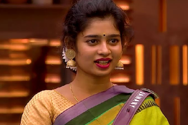 ஜனனிக்கு அடுத்தடுத்து அடித்த லக்; முதலில் இளையதளபதி....இப்போது இவரா! | Luck For Janani First Ilayathalapati Next Gv