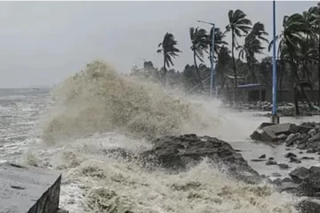 விலகி செல்லும் டிட்வா புயல் - தமிழ்நாட்டின் எந்த பகுதிகளில் மழை பெய்யும்?