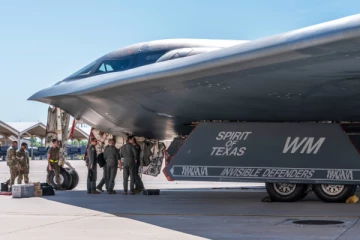 உலகின் மிகச் சிறந்த போர் விமானம் அமெரிக்காவின் பி-2; ஈரானில் தாக்குதல்