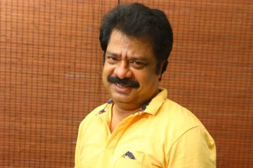 மனைவி, மகன்கள், மருமகள்களுடன் நடிகர் பாண்டியராஜன்.. அழகிய குடும்ப புகைப்படம்..