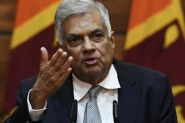டொலர் நெருக்கடியை தீர்க்க அங்கு செல்வதை தவிர மாற்று வழி இல்லை -ரணில்