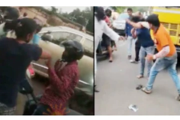 நடுரோட்டில் சராமரியாக அடித்துக் கொண்ட காதல் ஜோடி - வைரலாகும் பரபரப்பு வீடியோ